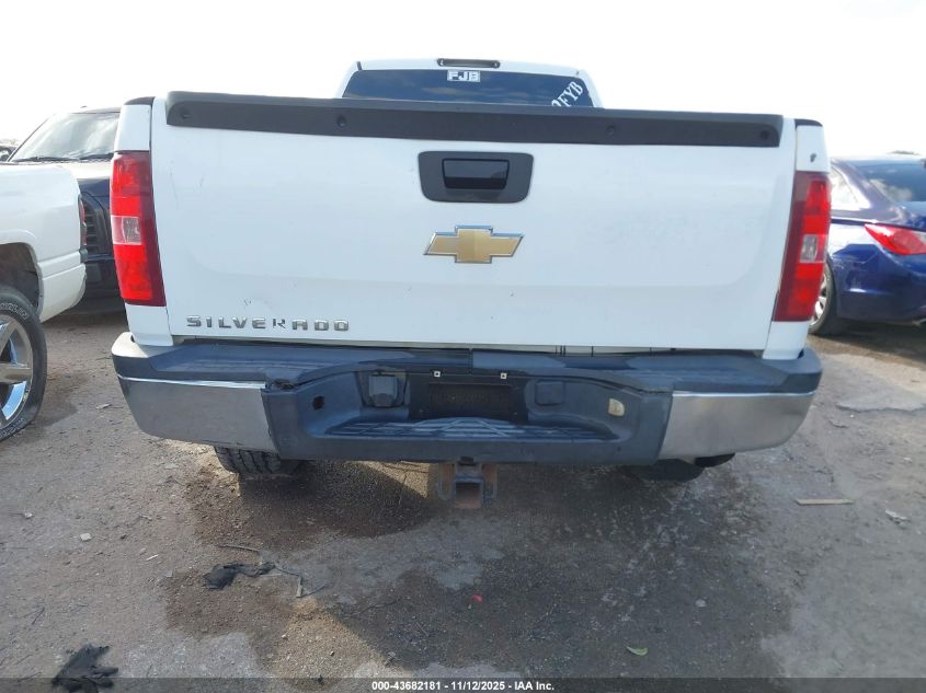 2008 Chevrolet Silverado 2500Hd Work Truck VIN: 1GCHC29K78E191327 Lot: 43682181