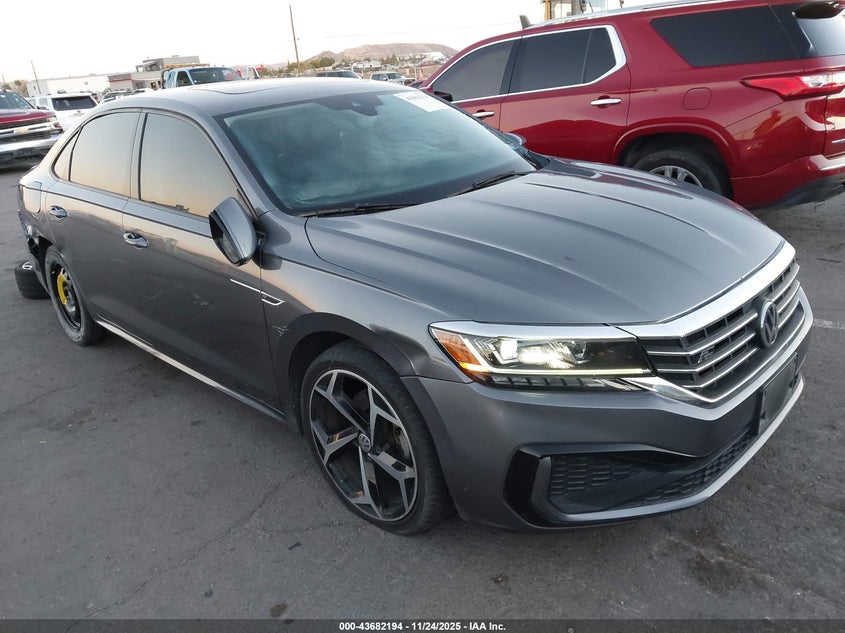 VOLKSWAGEN PASSAT 2.0T R-LINE