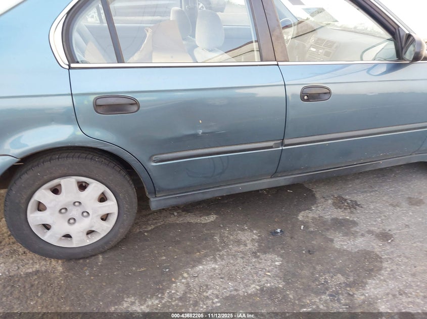 1998 Honda Civic Lx VIN: JHMEJ6670WS010663 Lot: 43682205