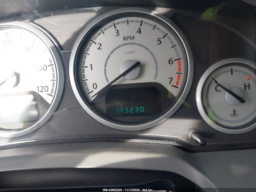 2008 Chrysler Town & Country Touring VIN: 2A8HR54P38R698918 Lot: 43682248