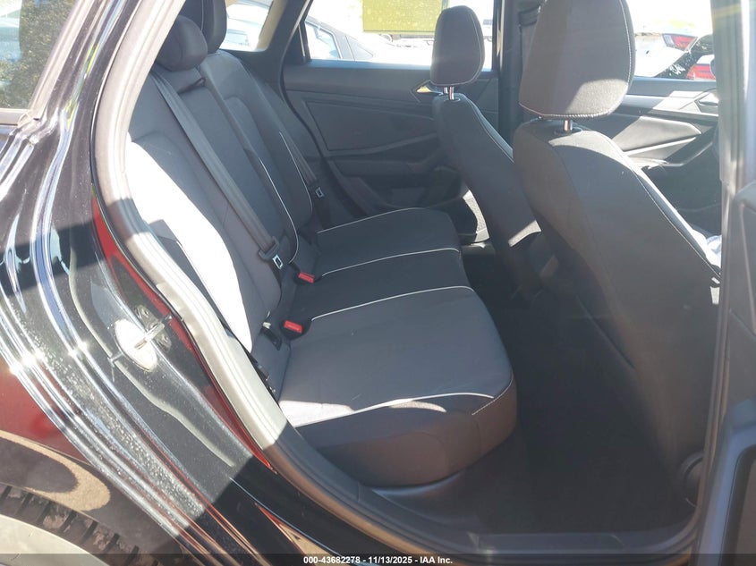 3VWBX7BU8SM011256 2025 VOLKSWAGEN JETTA photo no. 8