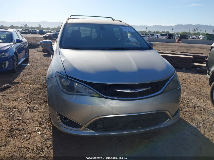 2017 Chrysler Pacifica Touring-L VIN: 2C4RC1BG9HR613511 Lot: 43682327