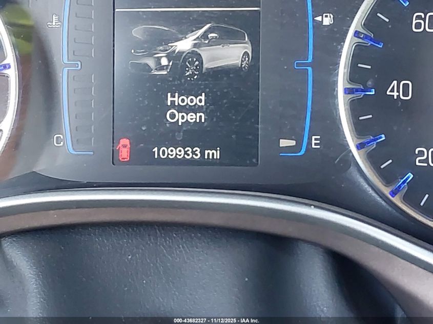 2017 Chrysler Pacifica Touring-L VIN: 2C4RC1BG9HR613511 Lot: 43682327