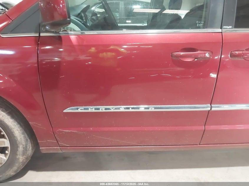 2014 Chrysler Town & Country Touring VIN: 2C4RC1BG0ER126774 Lot: 43682365