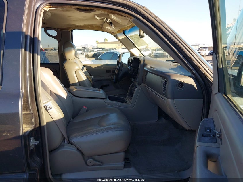 2004 Chevrolet Suburban 1500 Ls