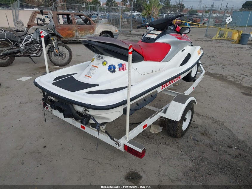 HPSB0889C505 2005 HONDA  photo no. 4