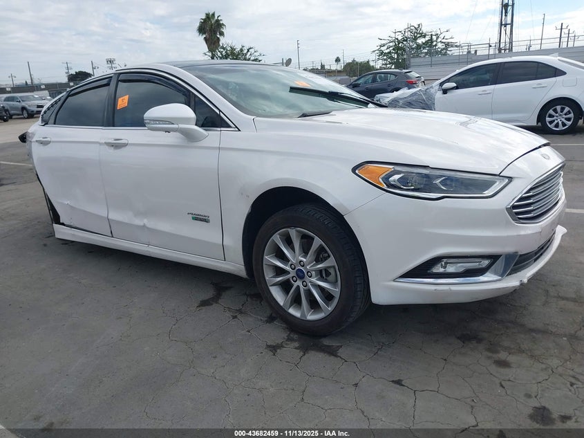 FORD FUSION SE LUXURY