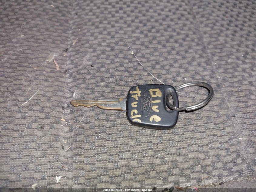 2002 Ford F-150 Lariat/Xl/Xlt VIN: 1FTRX18L42NB25287 Lot: 43682490