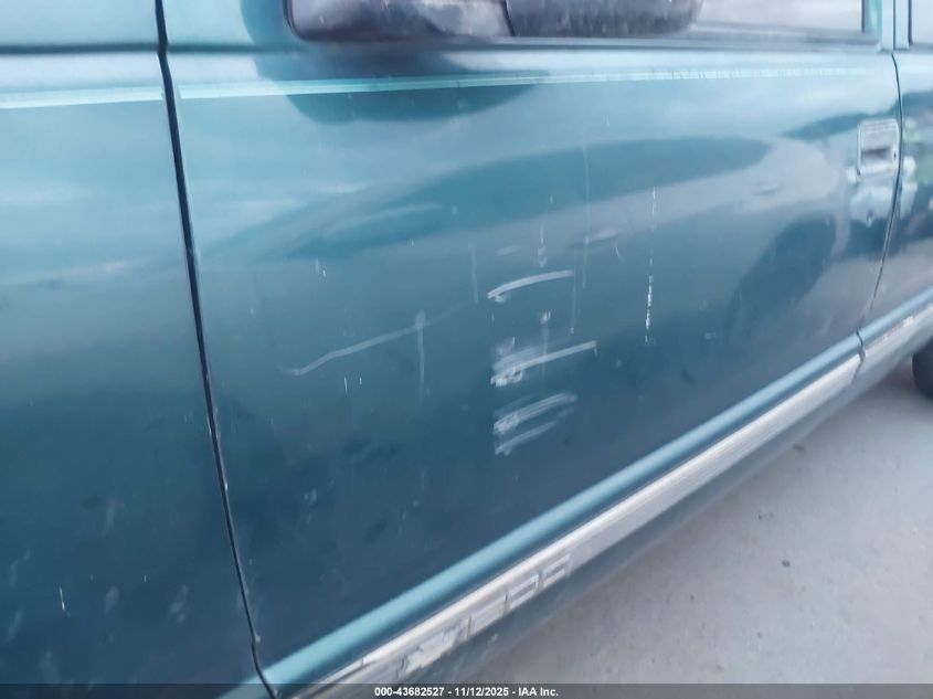 1997 Chevrolet C1500 Fleetside VIN: 1GCEC19WXVE246851 Lot: 43682527