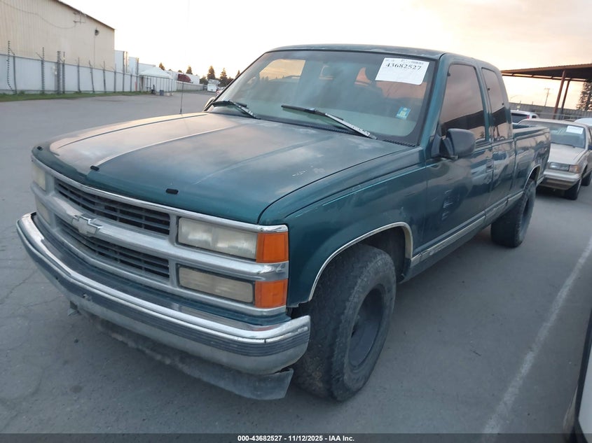 1GCEC19WXVE246851 1997 CHEVROLET C/K photo no. 2