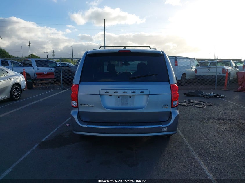 2018 Dodge Grand Caravan Gt VIN: 2C4RDGEG9JR281359 Lot: 43682535