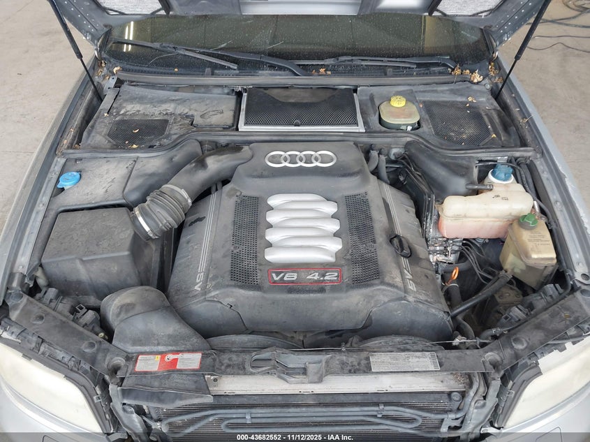 2003 Audi S8 4.2 VIN: WAUGU44D33N002658 Lot: 43682552