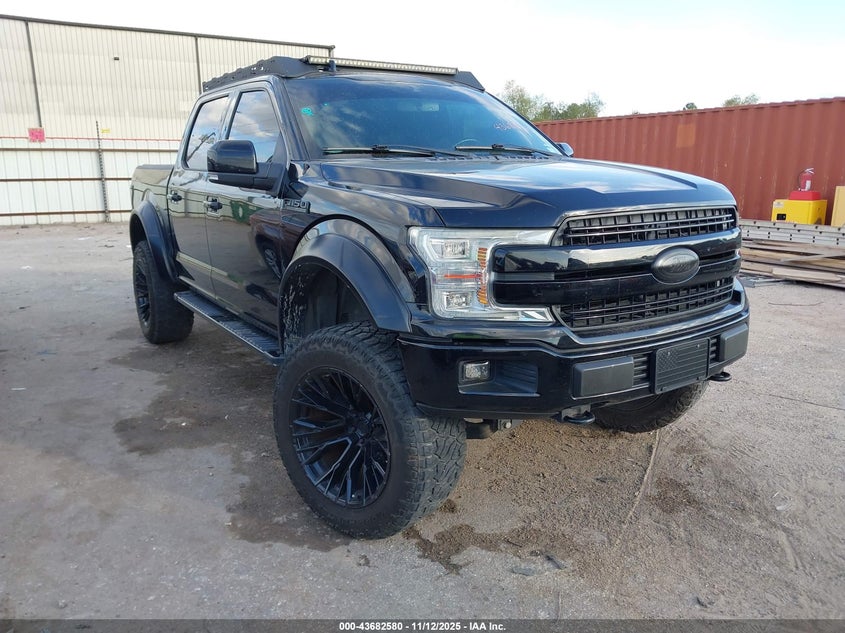 FORD F-150 LARIAT