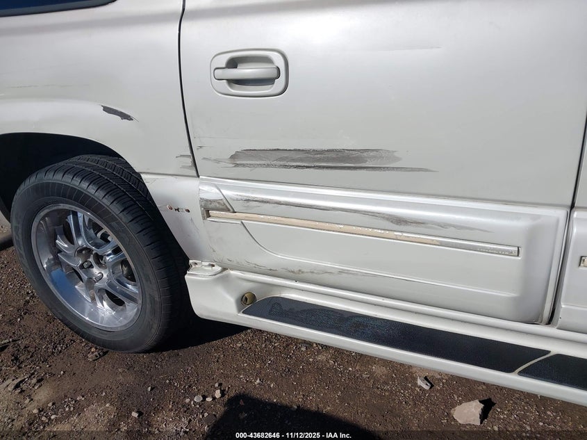 2004 GMC Yukon Xl 1500 Slt VIN: 1GKEC16Z44J242061 Lot: 43682646