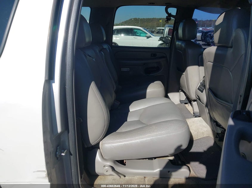 2004 GMC Yukon Xl 1500 Slt VIN: 1GKEC16Z44J242061 Lot: 43682646