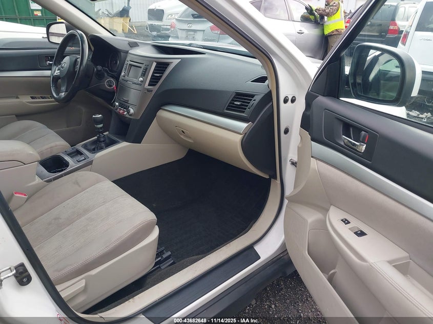 2014 SUBARU OUTBACK 2.5I PREMIUM 4S4BRBCCXE1233686