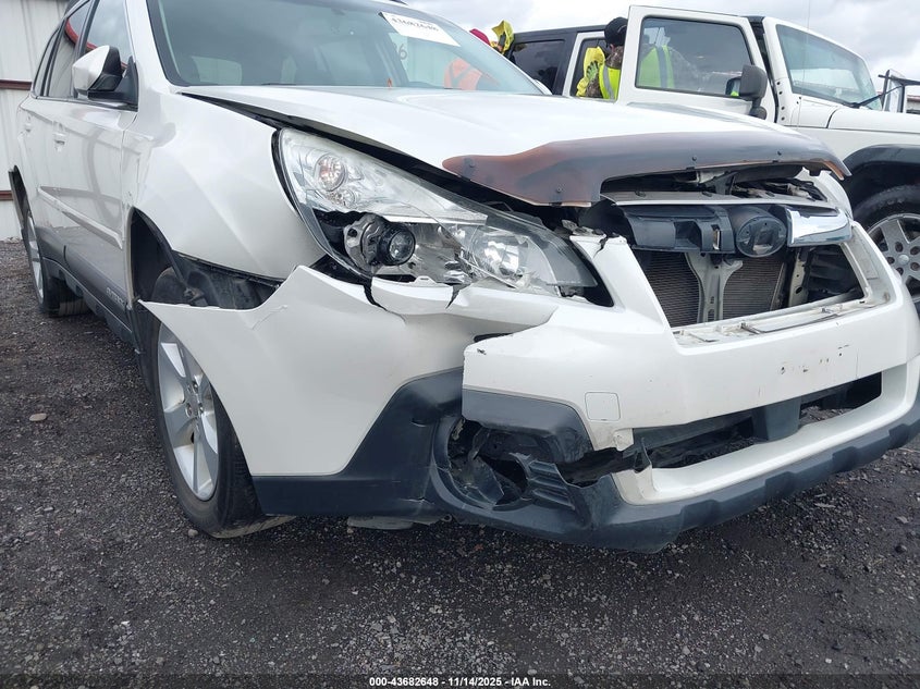 2014 SUBARU OUTBACK 2.5I PREMIUM 4S4BRBCCXE1233686