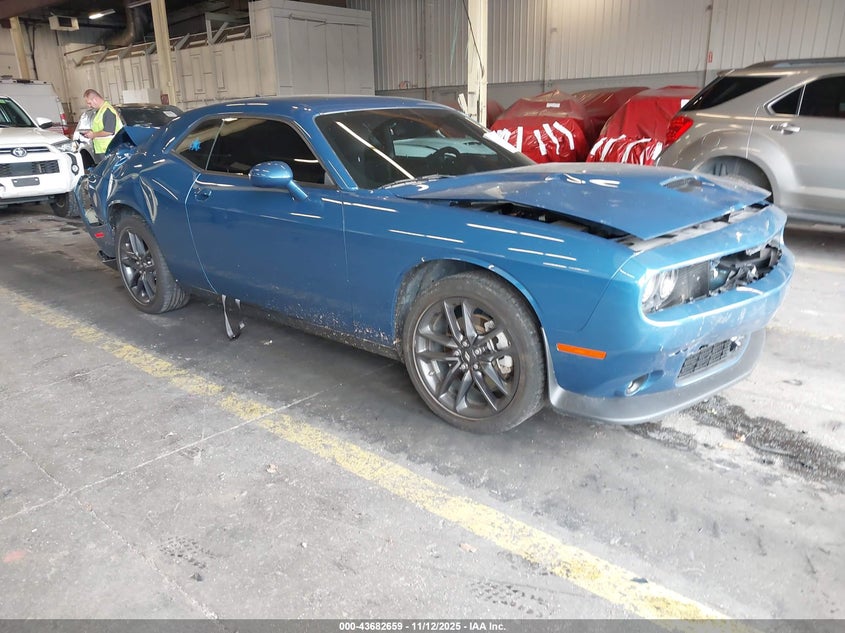 DODGE CHALLENGER GT AWD