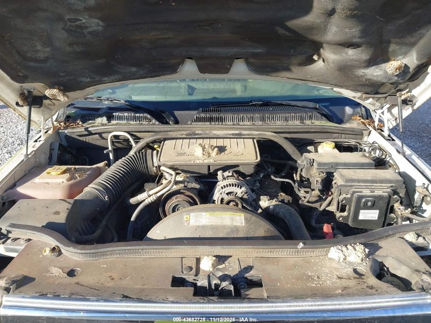 2008 Jeep Commander Sport VIN: 1J8HH48K68C116203 Lot: 43682725