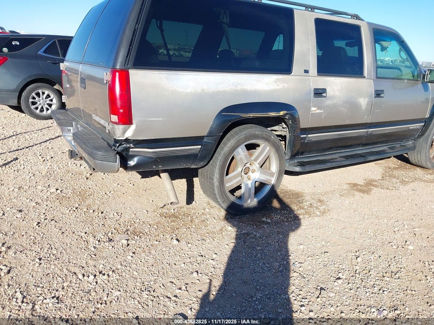 1999 Chevrolet Suburban 1500 Lt VIN: 1GNFK16R0XJ364835 Lot: 43682825