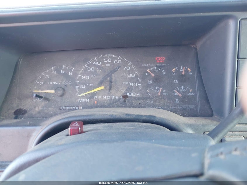 1999 Chevrolet Suburban 1500 Lt VIN: 1GNFK16R0XJ364835 Lot: 43682825