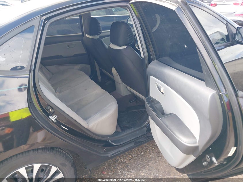 KMHDU4AD5AU014819 2010 HYUNDAI ELANTRA photo no. 8