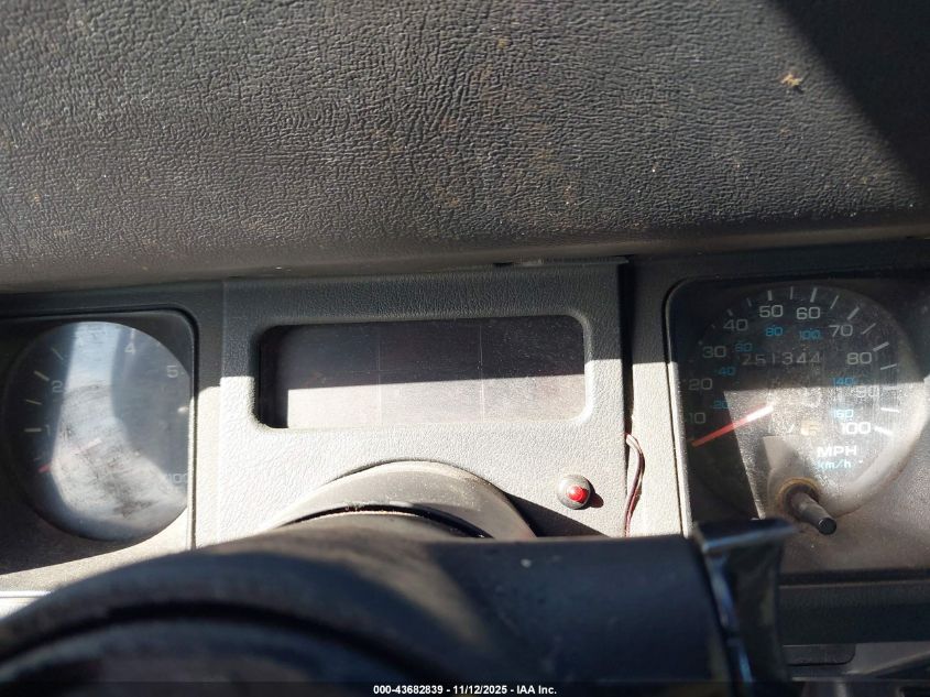 1992 Jeep Wrangler / Yj VIN: 2J4FY29S8NJ550328 Lot: 43682839