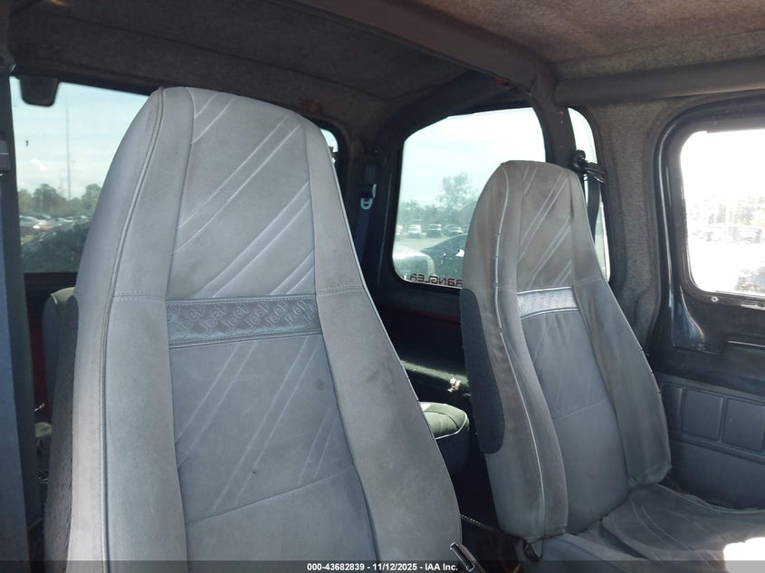 1992 Jeep Wrangler / Yj VIN: 2J4FY29S8NJ550328 Lot: 43682839