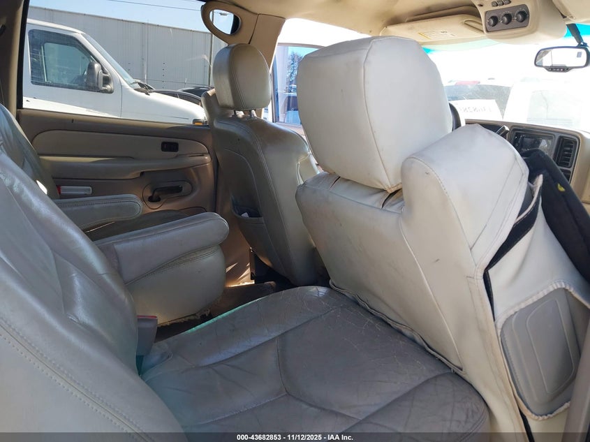 2003 Chevrolet Suburban 1500 Lt VIN: 3GNEC16Z23G101301 Lot: 43682853