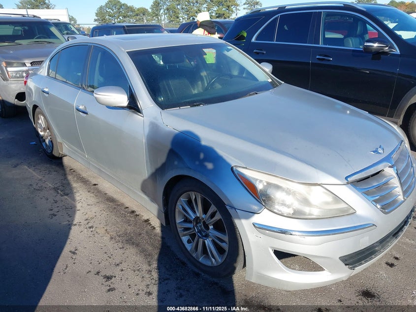 2013 HYUNDAI GENESIS 3.8 - KMHGC4DD8DU248887