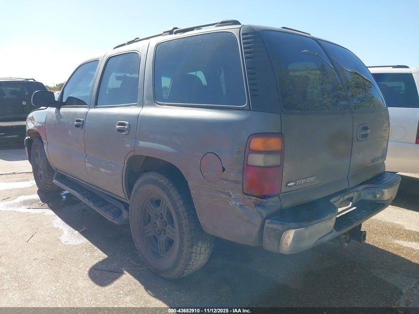 1GNEC13T1YJ118368 2000 CHEVROLET TAHOE photo no. 3