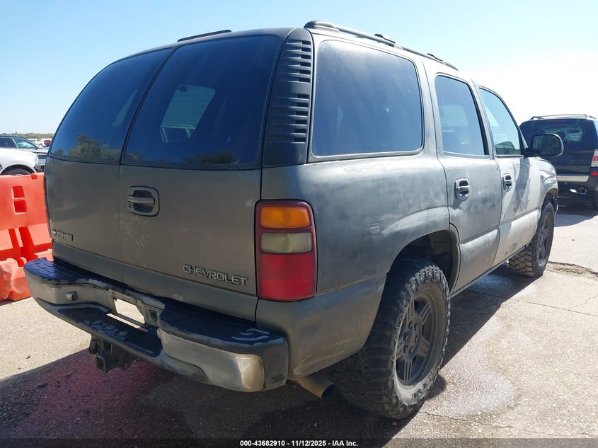 1GNEC13T1YJ118368 2000 CHEVROLET TAHOE photo no. 4