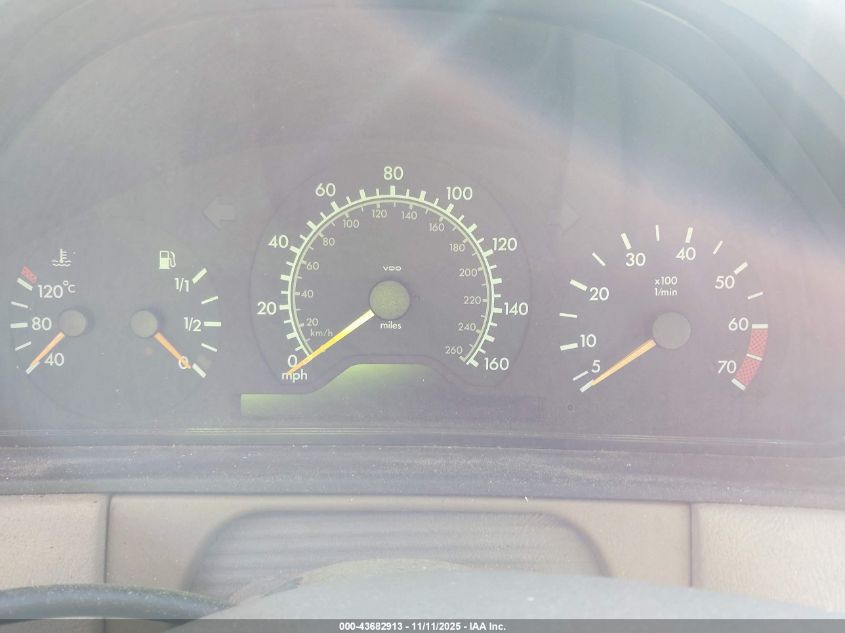 1999 Mercedes-Benz E 320 VIN: WDBJF65H6XA939130 Lot: 43682913