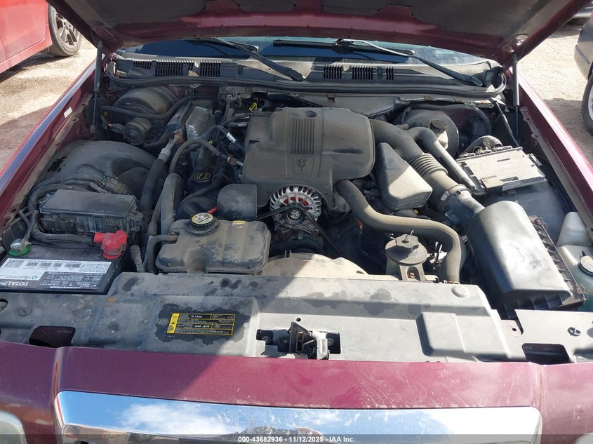 2007 Mercury Grand Marquis Gs VIN: 2MEFM74V47X633821 Lot: 43682936