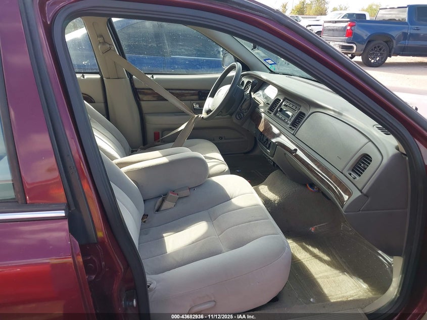 2MEFM74V47X633821 2007 MERCURY GRAND MARQUIS photo no. 5