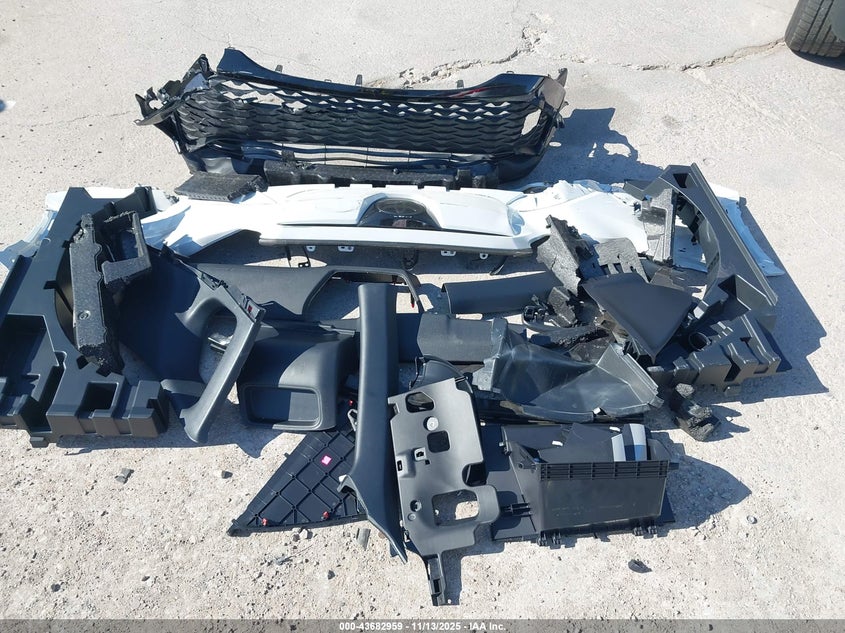 2025 Toyota Corolla Cross Hybrid S VIN: 7MUFBABG3SV076208 Lot: 43682959