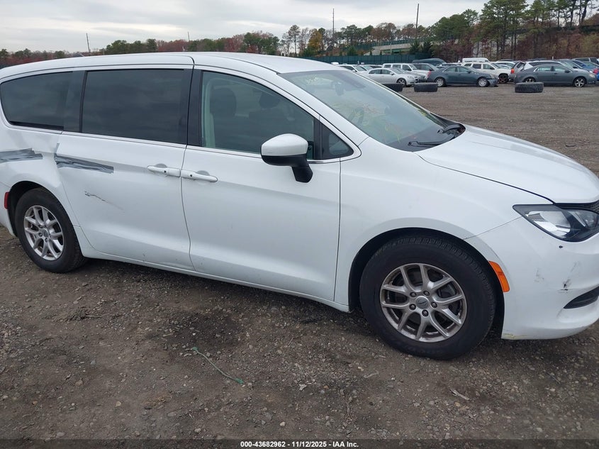 2022 CHRYSLER VOYAGER LX 2C4RC1CG7NR102700