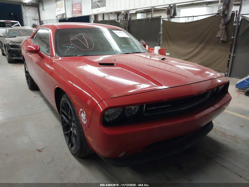2013 DODGE CHALLENGER SXT PLUS - 2C3CDYAG6DH531060