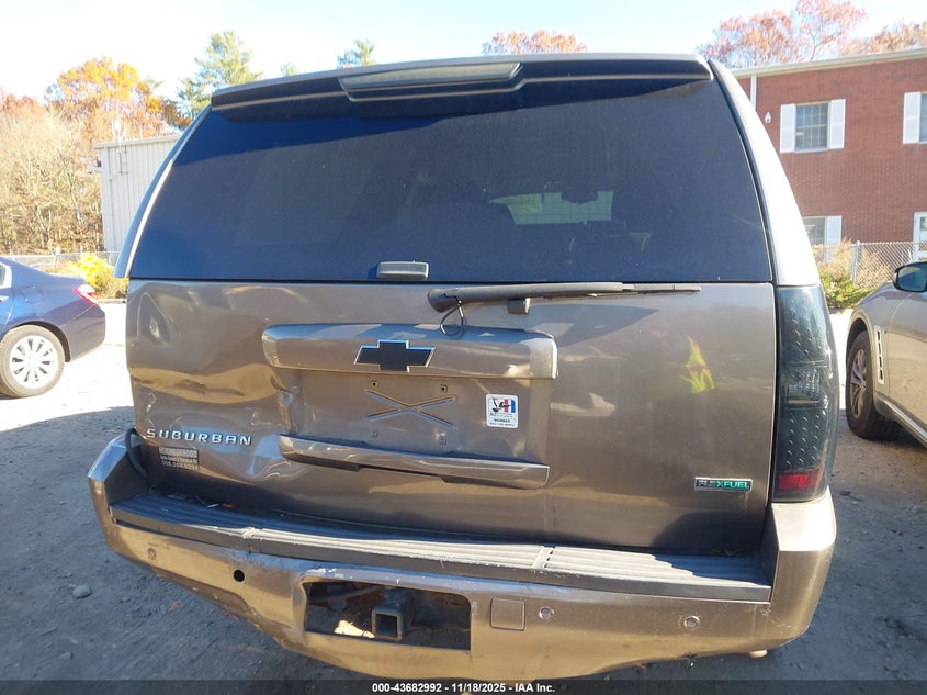 2011 Chevrolet Suburban 1500 Lt1 VIN: 1GNSKJE32BR385692 Lot: 43682992