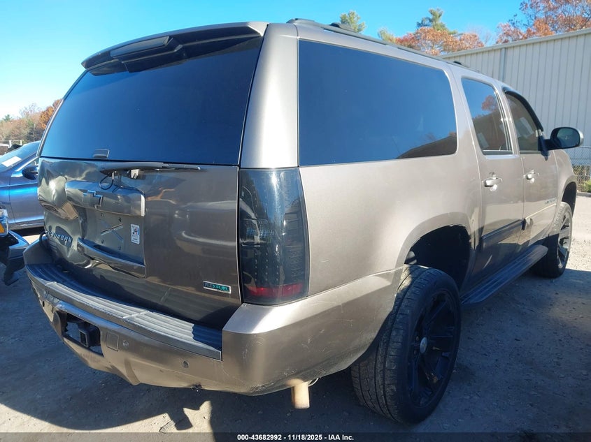 1GNSKJE32BR385692 2011 CHEVROLET EXPRESS photo no. 4