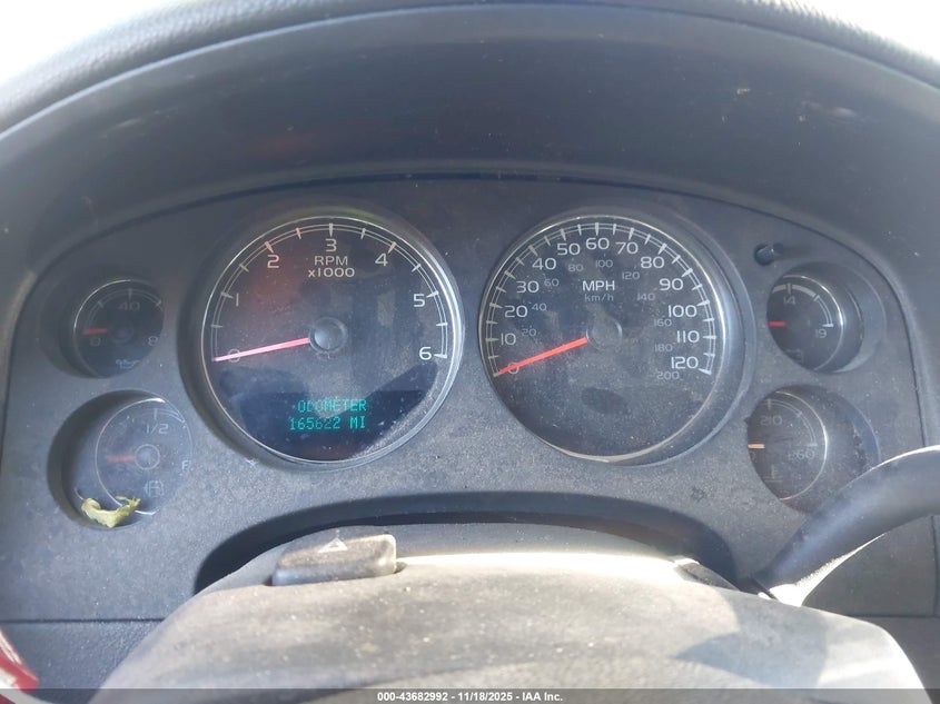 2011 Chevrolet Suburban 1500 Lt1 VIN: 1GNSKJE32BR385692 Lot: 43682992