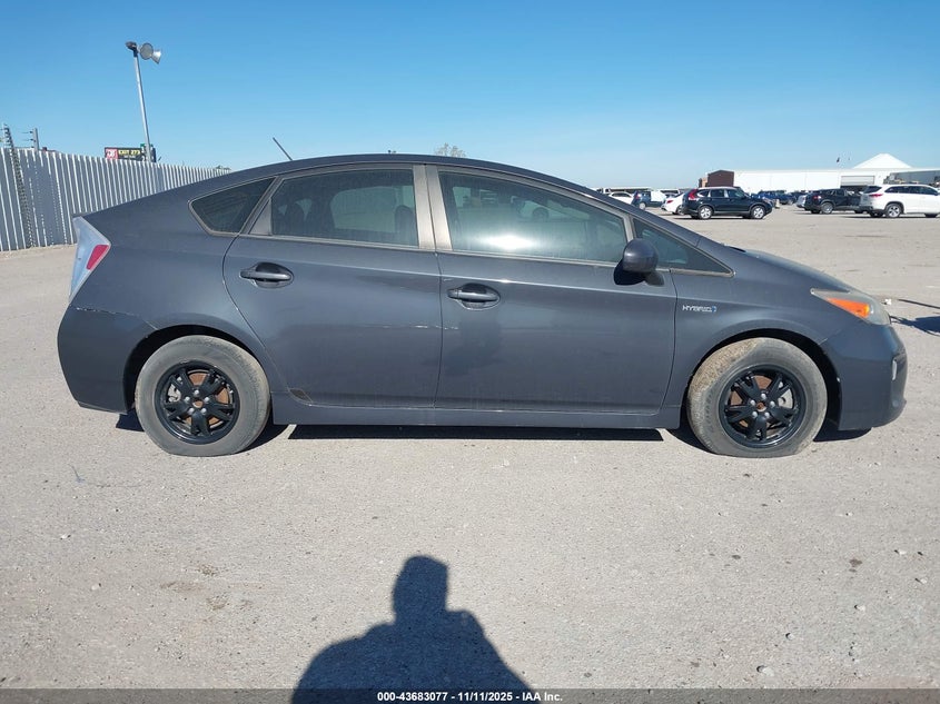 2014 TOYOTA PRIUS FOUR JTDKN3DU9E0375756