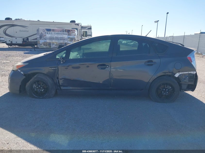 2014 TOYOTA PRIUS FOUR JTDKN3DU9E0375756