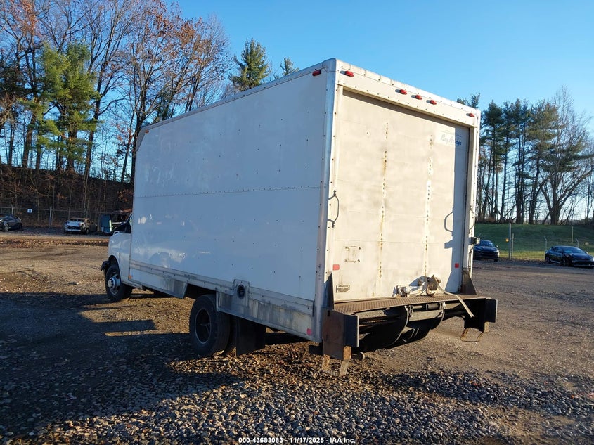 2012 Chevrolet Express Cutaway Work Van