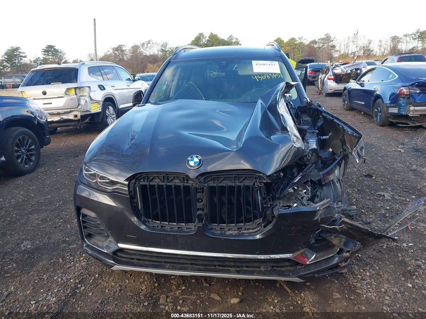 2021 BMW X7 xDrive40I VIN: 5UXCW2C03M9E56841 Lot: 43683151