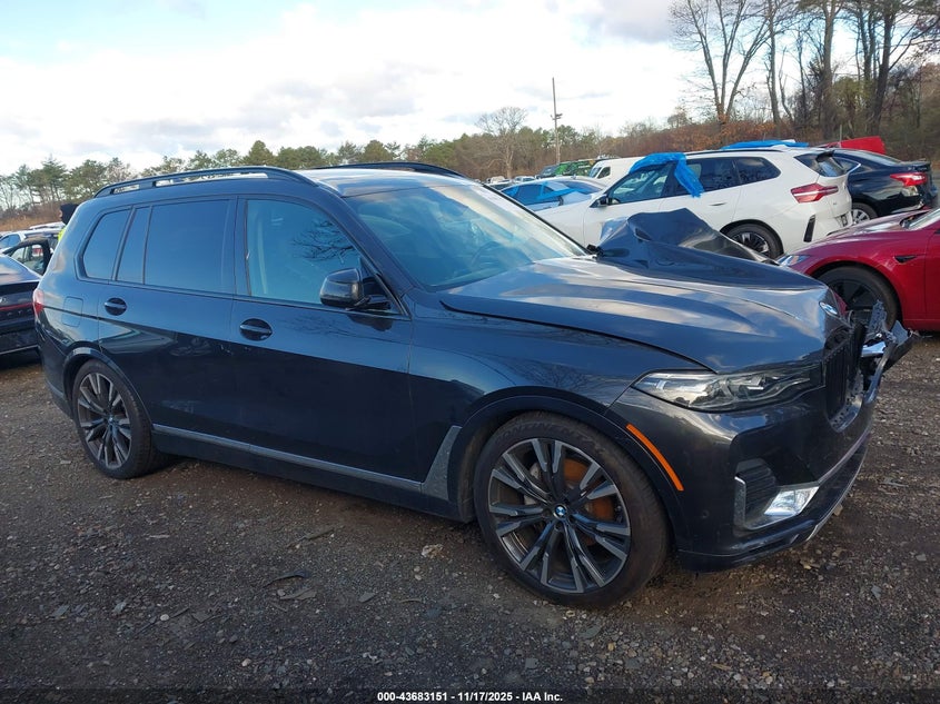 2021 BMW X7 xDrive40I VIN: 5UXCW2C03M9E56841 Lot: 43683151