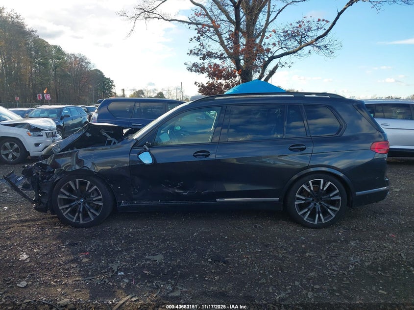 2021 BMW X7 xDrive40I VIN: 5UXCW2C03M9E56841 Lot: 43683151