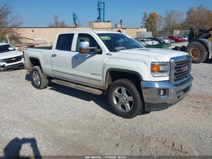 1GT12ZE86FF586310 2015 GMC SIERRA photo no. 4