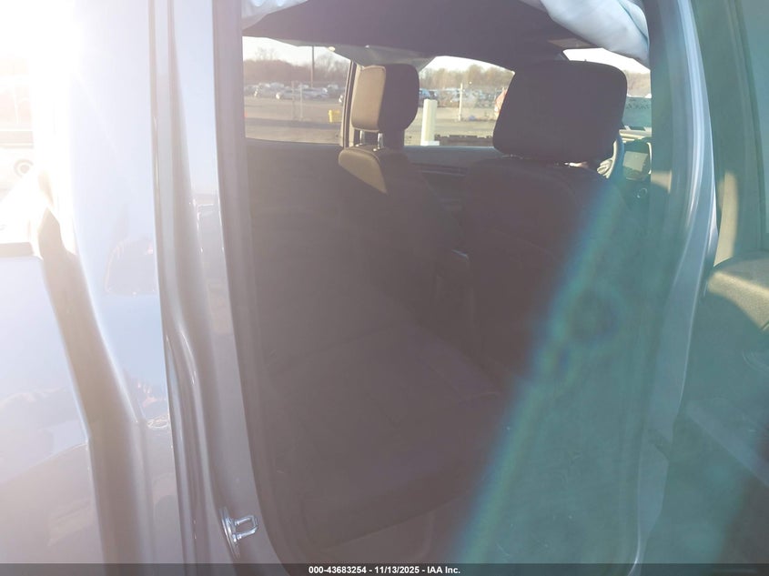 1GCPTEEK3R1304007 2024 CHEVROLET COLORADO photo no. 8
