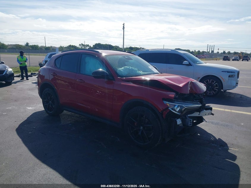 ALFA ROMEO STELVIO RWD